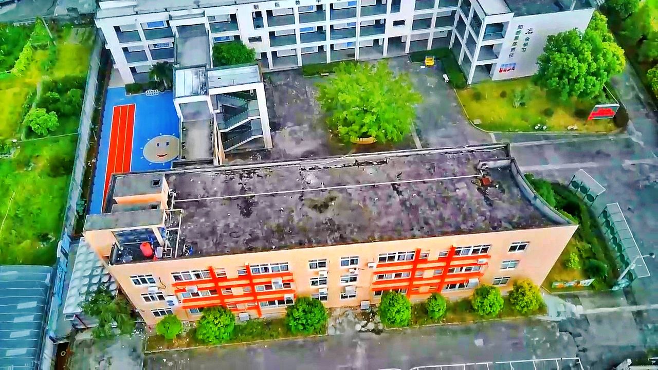 昆阳镇第六小学
